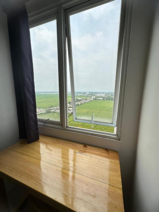 Apartment Grand Sentraland Karawang Manage By Laguna Room エクステリア 写真